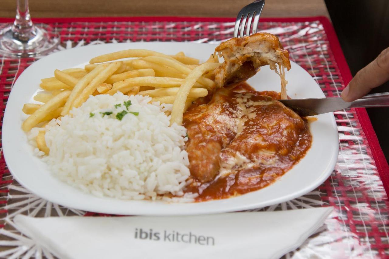 Готель Ibis Maceio Pajucara Екстер'єр фото